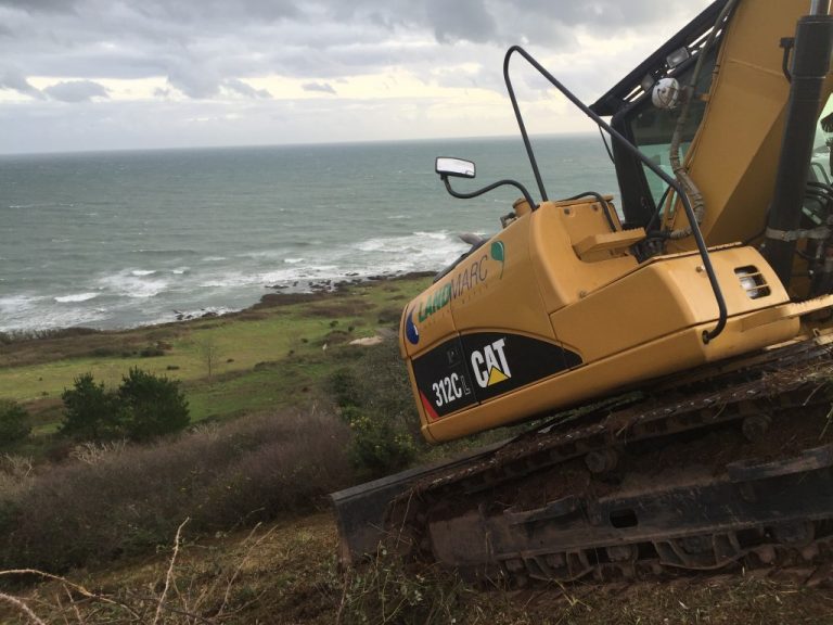 excavator blade steep mulch